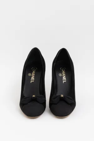 Bow Logo Pump
