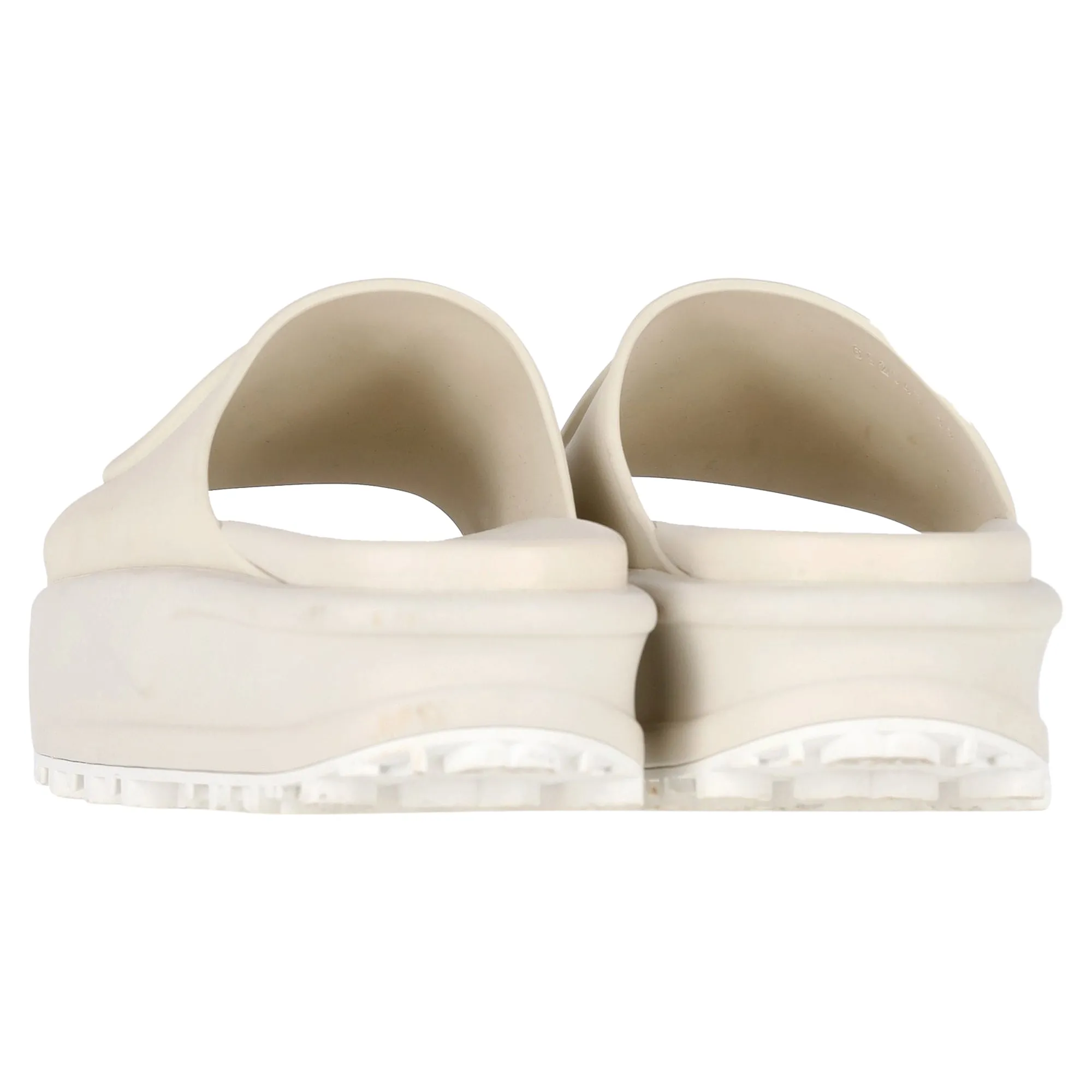 Gucci Slide Sandal with Interlocking G in White Rubber