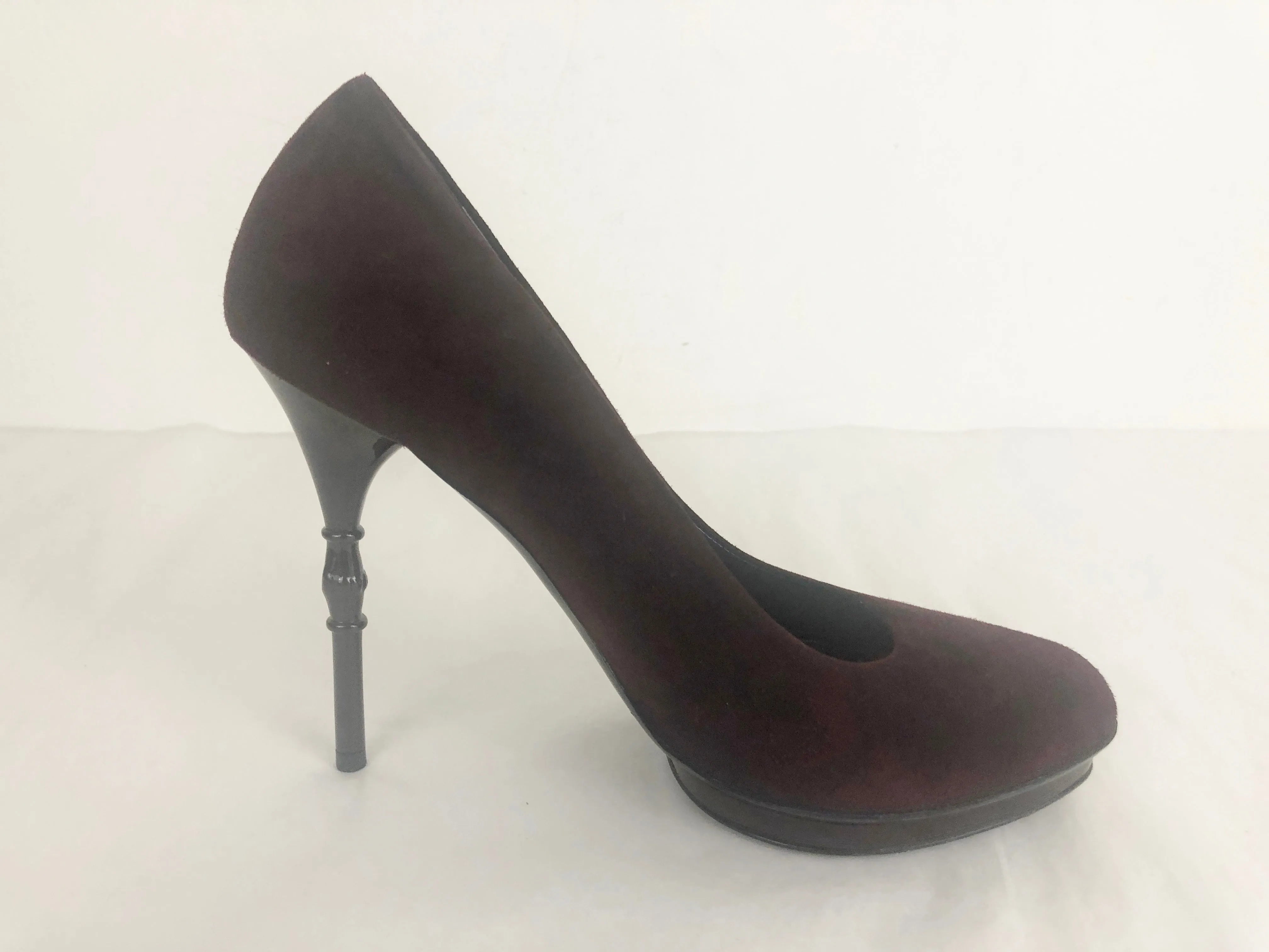 Gucci Suede Pump Size 7