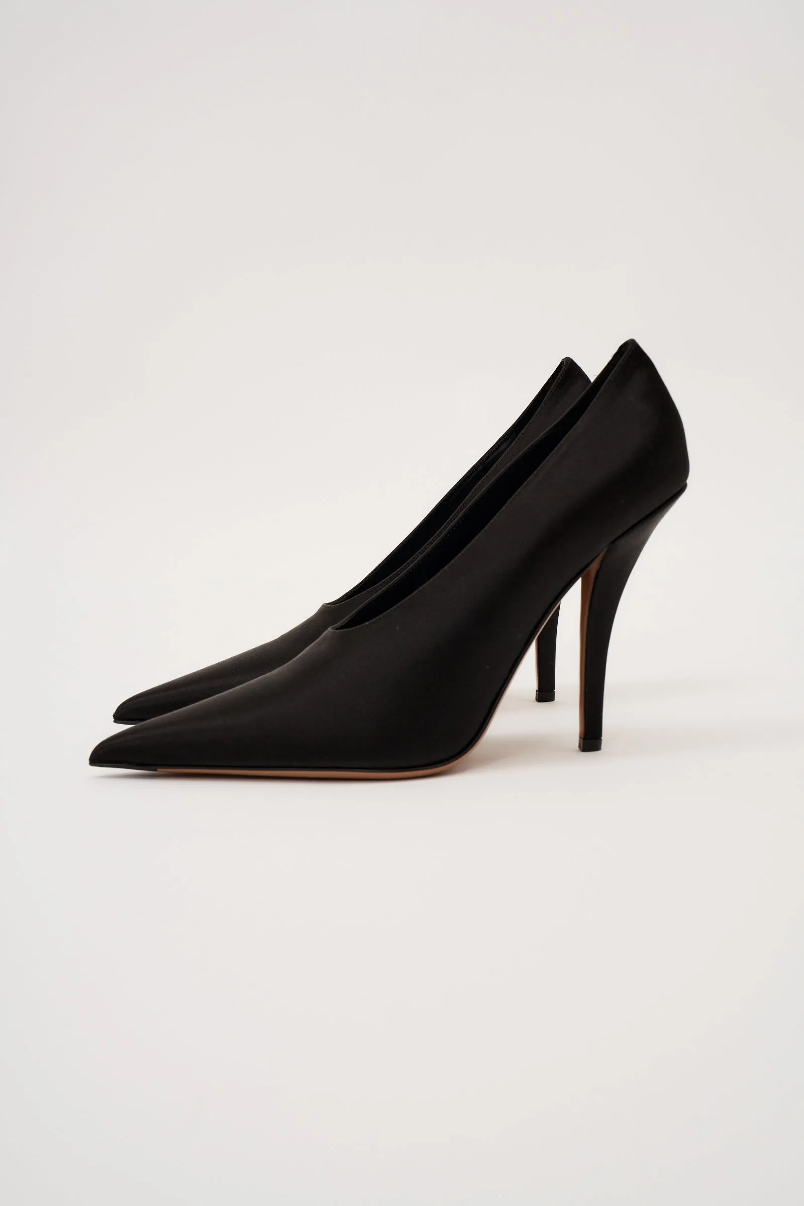 Jessica Black Satin Pump
