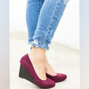 Last 6, Shoes low wedge Heel🚨PRICE IS FIRM🚨