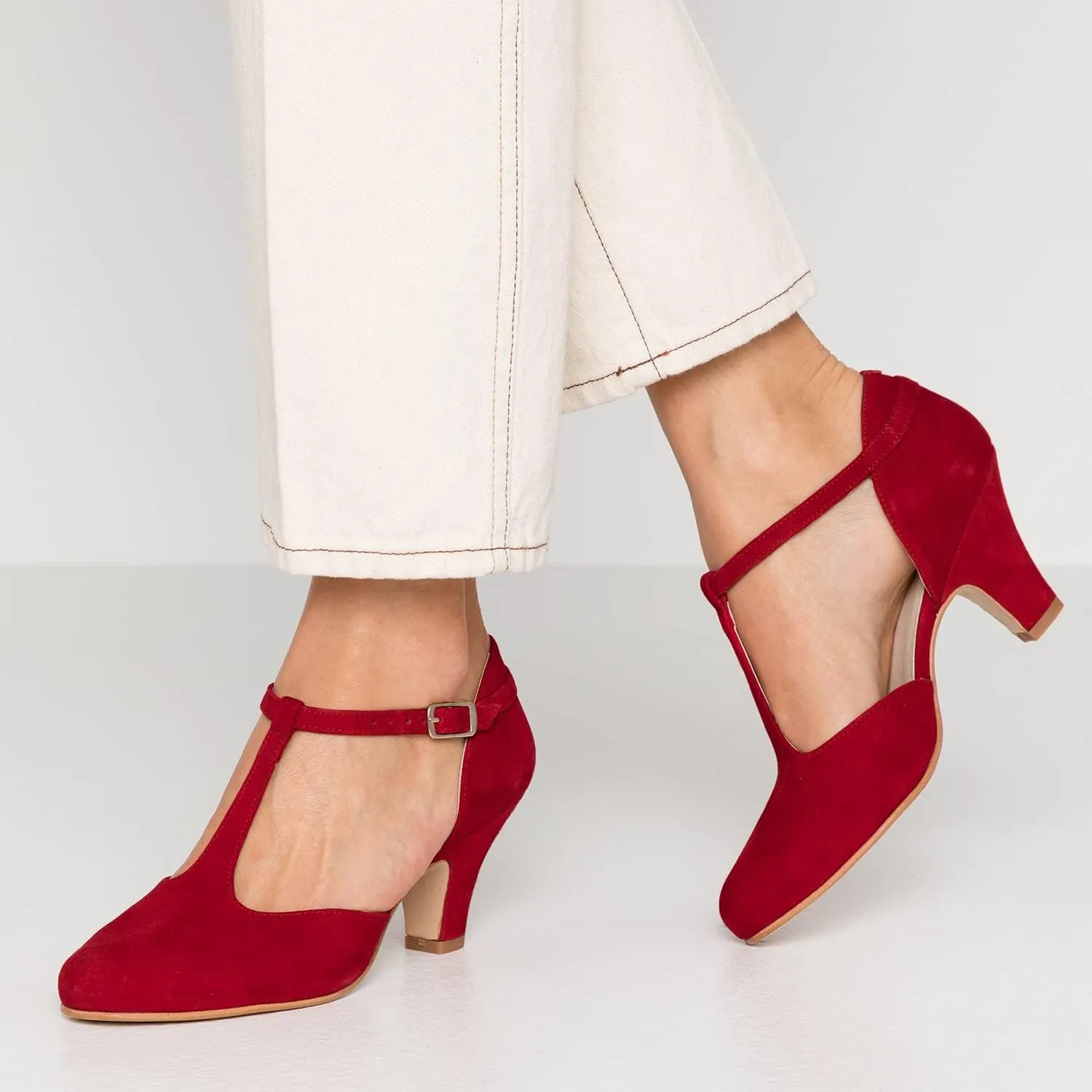 MOOMMO Women Elegant Kitten Heel Mary Jane Pumps Shoes Ankle T-Strap Round Closed Toe Cut-Out Dress Sandals Shoe Chunky Block Heels D-Orsay Suede Work Pump Fall fashion Office Wedding Spring 4-13 M US