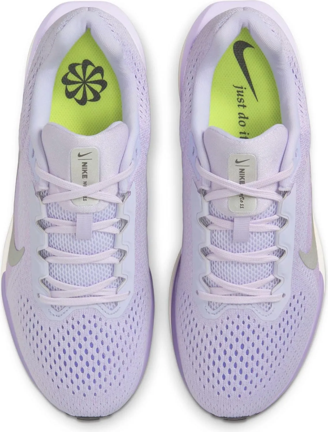 Nike Women's Winflo 11 Sneaker
