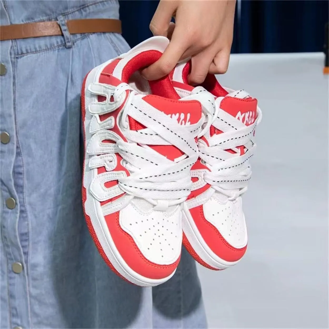 Preppy Shoes Sneakers for Women Running Shoes Non Slip On Casual Walking Shoes Fashion Lightweight Sneaker for Work Travel