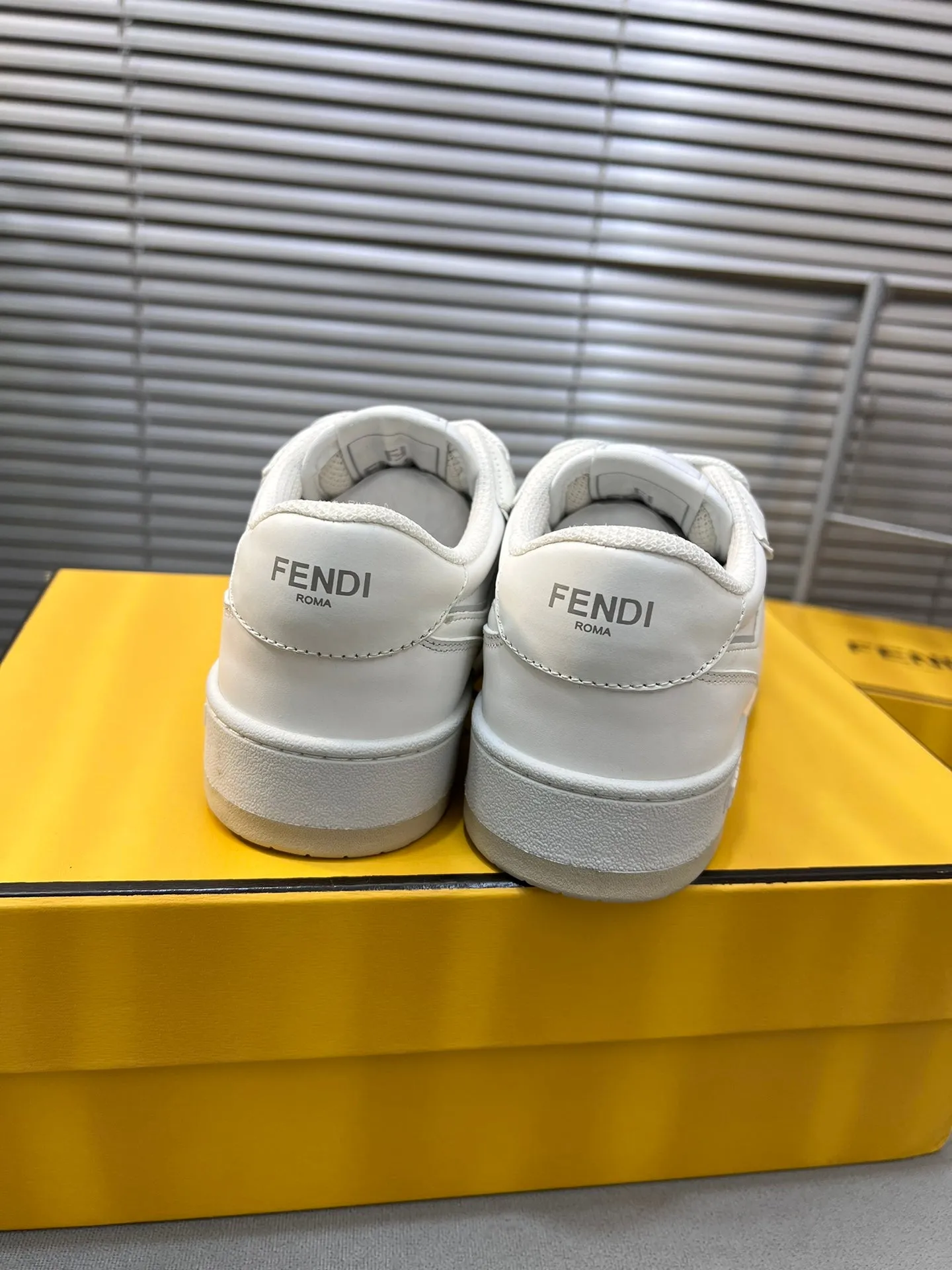 Wholesale prices FENDI Timeless AND LOW WHITE IN MATCH TOPS MESH FENDI CALFSKIN