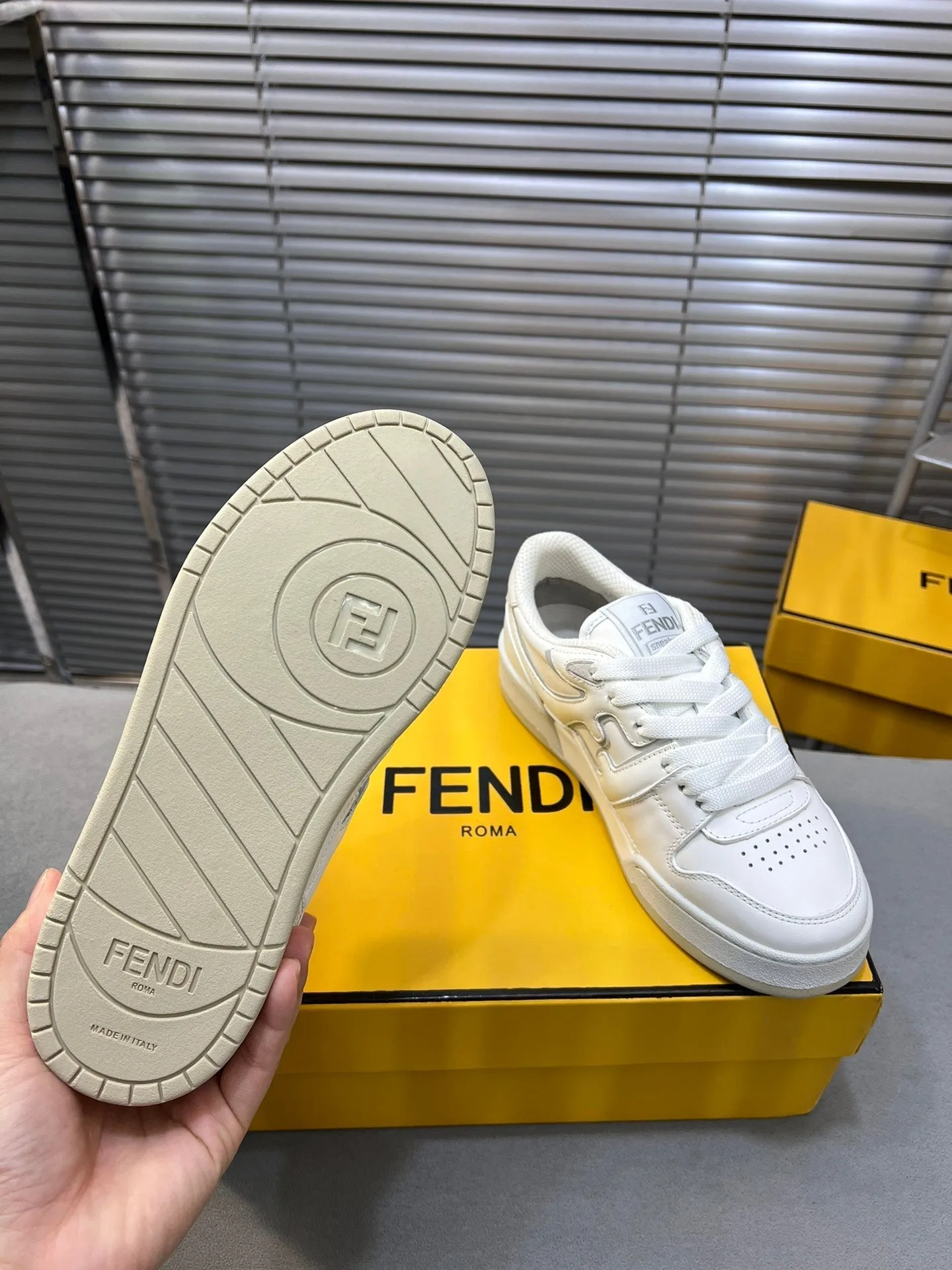 Wholesale prices FENDI Timeless AND LOW WHITE IN MATCH TOPS MESH FENDI CALFSKIN